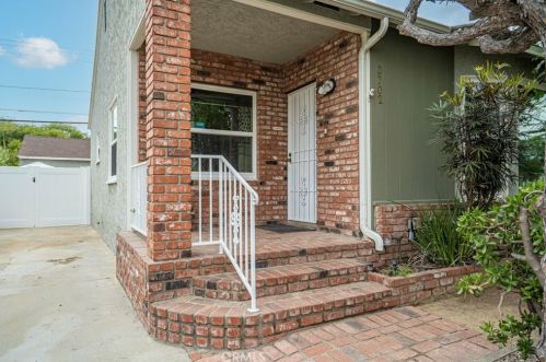 3702 Fairman St, Lakewood, CA 90712-3813