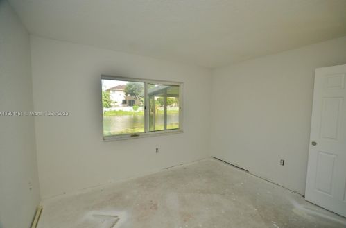 9903 20th St, Hollywood FL  33024-1443 exterior