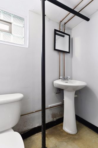 3543 James Ave, Minneapolis MN 55412-1637 exterior