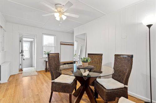 4 Hill St, Salem NH  03079-2538 exterior