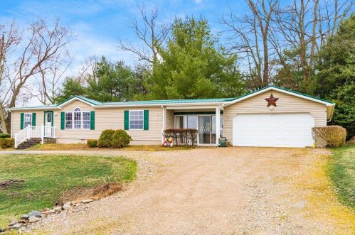 925 Francis St, Zanesville, OH 43701-1818