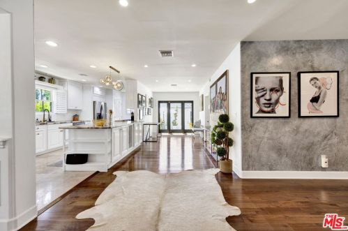 12202 Hartsook St, North Hollywood CA  91601-3961 exterior