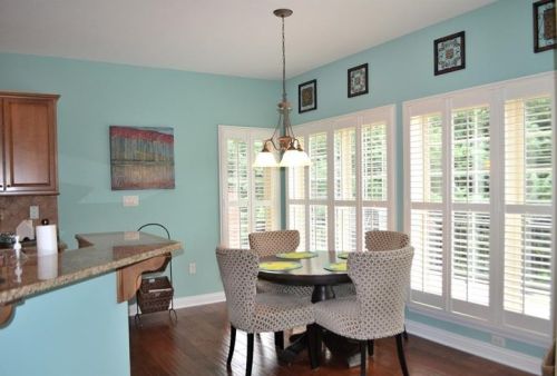 2362 Willow Run Ct, Gibsonia PA  15044-8112 exterior