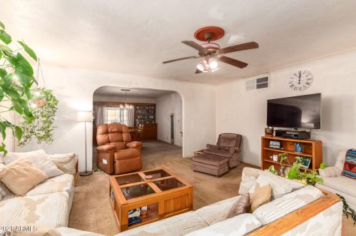 9314 87th Ave, Peoria AZ 85381-3600 exterior