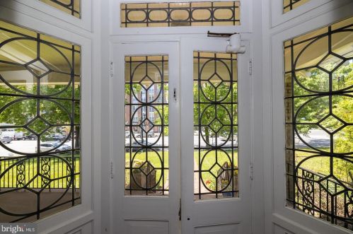 3427 Wisconsin Ave, Washington DC 20016-2154 exterior