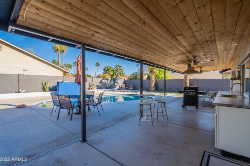 4530 Villa Theresa Dr, Glendale AZ  85308-1522 exterior