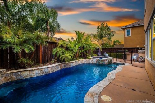 16964 Silver Crest Dr, San Diego CA  92127-2818 exterior