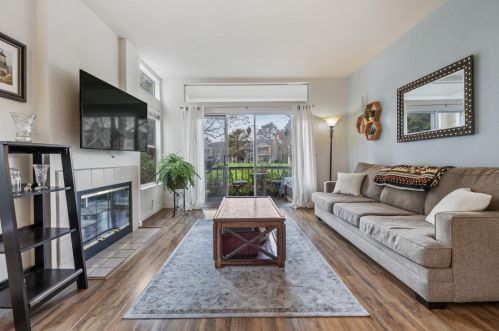 220 Amesport Lndg, Princeton By The Sea CA  94019-1969 exterior