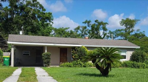 2421 Cherbourg Rd, Cocoa, FL 32926-5708