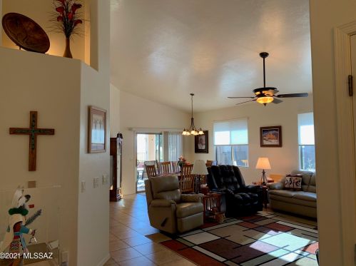 1545 Cottonwood Bluffs Dr, Mescal, AZ 85602-7514