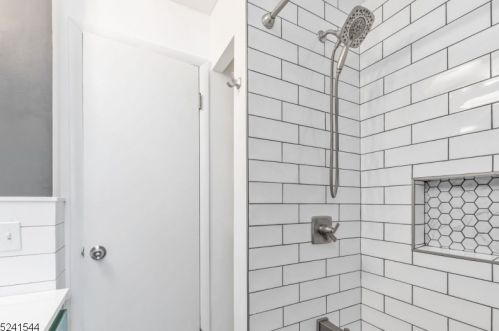 336 Hoe Ave, Scotch Plains NJ  07076-1135 exterior