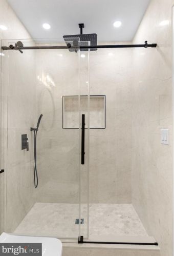 310 Mckean St, Philadelphia PA  19148-2630 exterior