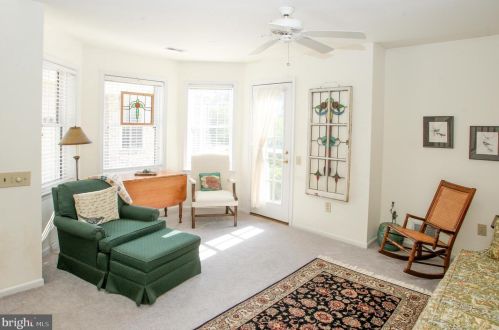 11 Kensington Ct, Wilmington, DE 19804-2955