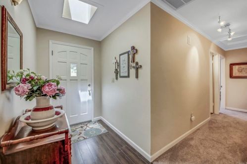 1720 Hannalei Dr, Vista, CA 92083-7633