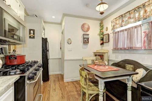 138 Forest Ave, Verona NJ  07044-1015 exterior