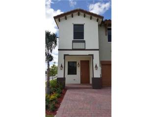 8836 102nd Pl, Miami FL  33178 exterior