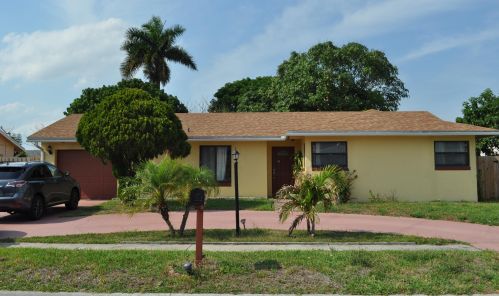 6563 Sleepy Willow Way, Delray Beach FL  33484-3514 exterior