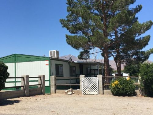 5037 Shawnee Dr, Weldon, CA 93283-9710