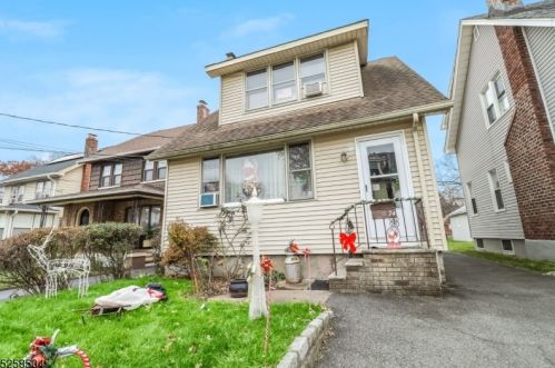 74 Farrandale Ave, Bloomfield, NJ 07003-5744