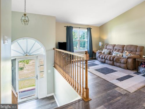 7603 Furbeck Rd, Fredericksburg, VA 22407-7382