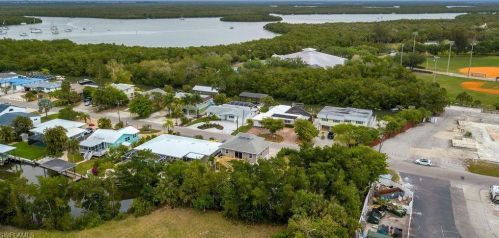 103 Tropical Shore Way, Fort Myers Beach FL  33931-3315 exterior