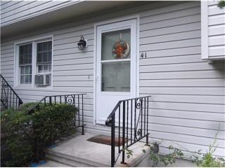 41 Whittlesey Dr, Bethel CT 06801-1548 exterior