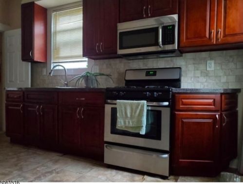 12 Bernard Ave, Paterson NJ  07508-1526 exterior