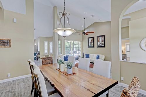 1241 Bimini Ln, West Palm Beach FL  33404-2770 exterior