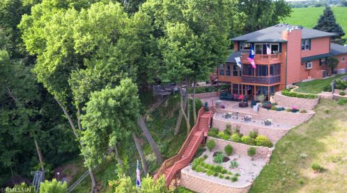 3800 Sioux Ln, Madison Lake, MN 56063-9529