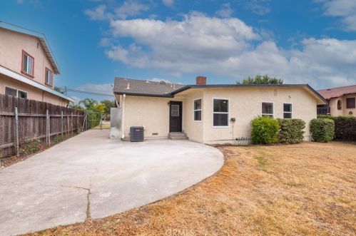 1741 Valley Center Ave, Glendora CA  91740-6132 exterior