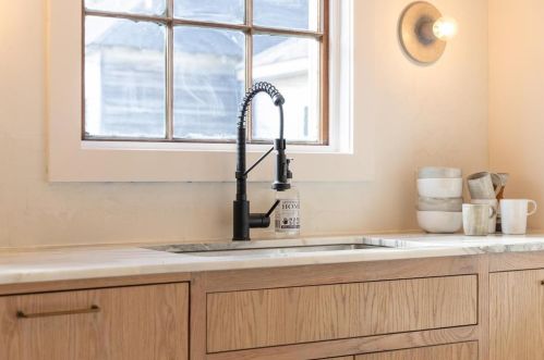 1311 37 St, Galveston TX 77550-6747 exterior