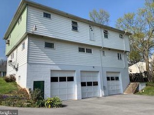 105 Hazel St, Moselem, PA 19526-9717