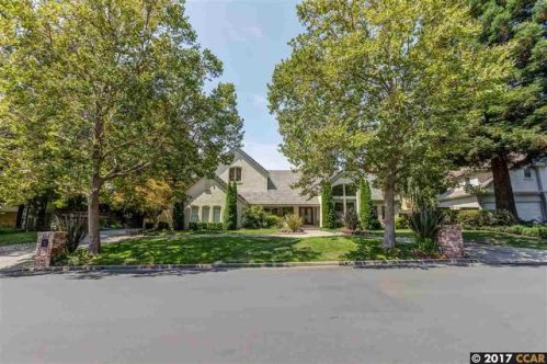3284 Blackhawk Meadow Dr, Danville, CA 94506-5804