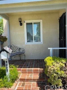 9008 Firebird Ave, Whittier, CA 90605-2417