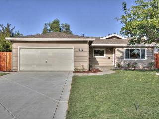 454 Calado Ave, Campbell, CA 95008-1505
