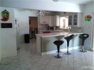 14520 71st Ln, Miami FL  33183-2119 exterior