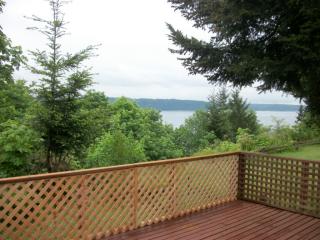 2937 Janet Ave, Camano Island WA  98282-8237 exterior