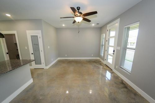 216 Monterey St, Denison TX  75020-6365 exterior