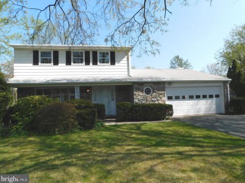 1299 Randy Dr, Pottstown, PA 19464-2941