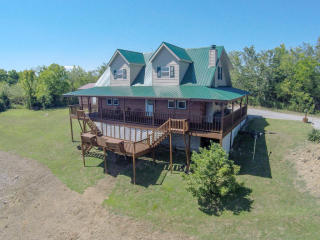 502 Lane Hollow Rd, Pigeon Forge, TN 37876-1922