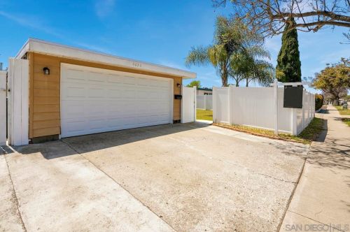 3026 Mission Village Dr, San Diego, CA 92123-3214