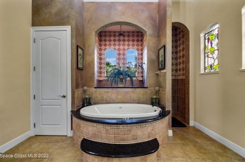 3618 Indian Riv Dr, Cocoa FL 32926-8705 exterior