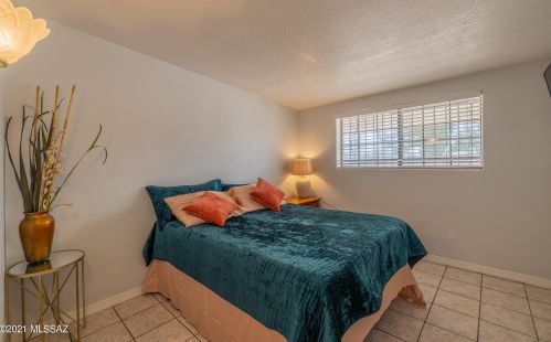 2740 Tolosa Pl, Tucson AZ exterior