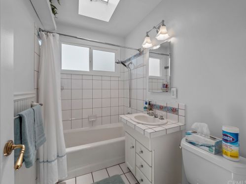 25206 Doria Ave, Lomita CA  90717-1720 exterior