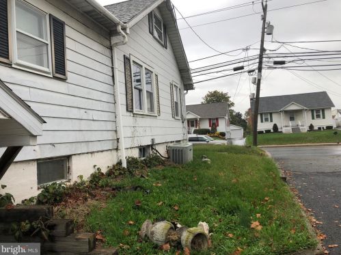 1034 Philadelphia Ave, Gilbertsville PA  19525-9511 exterior