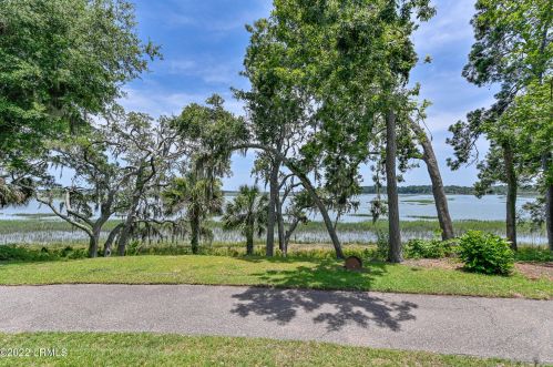 19 White Pond Blvd, Beaufort, SC 29902-3335