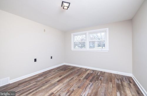 606 Dorcaster Dr, Wilmington DE  19808-2212 exterior