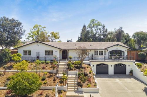 1050 Nottingham Way, Los Altos, CA 94024-6771