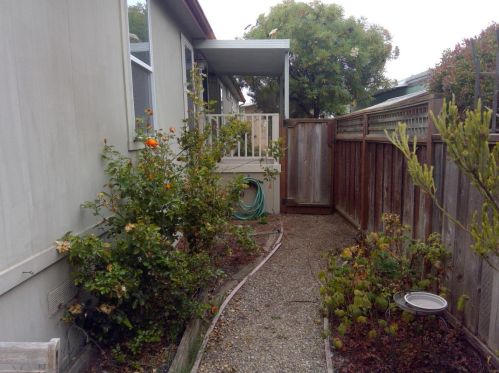 93 Creekside Dr, Princeton By The Sea, CA 94019-2373