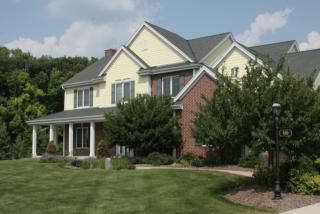 530 Redtail Ln, Colgate, WI 53017-9120
